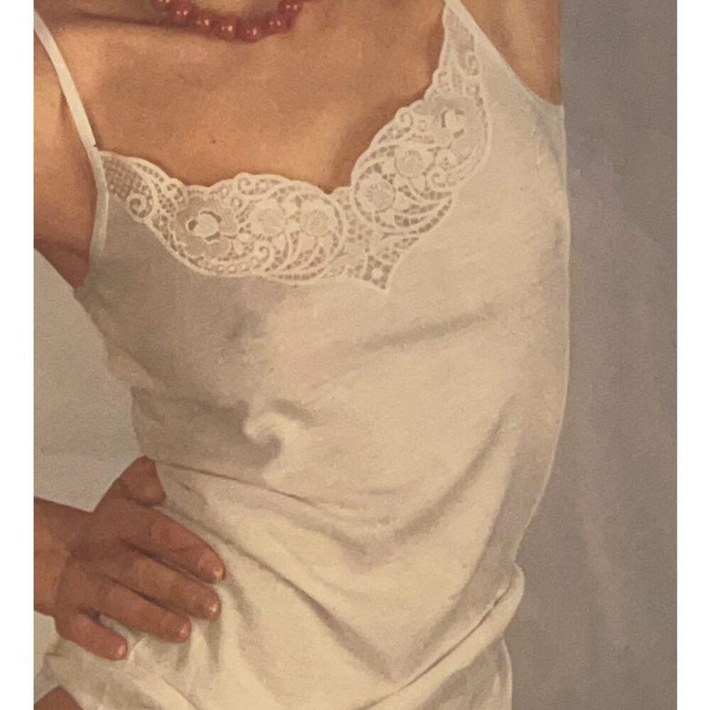 Vintage Manufat 100% Pure Silk Camisole White Lace Trim Made in Italy Size: 2